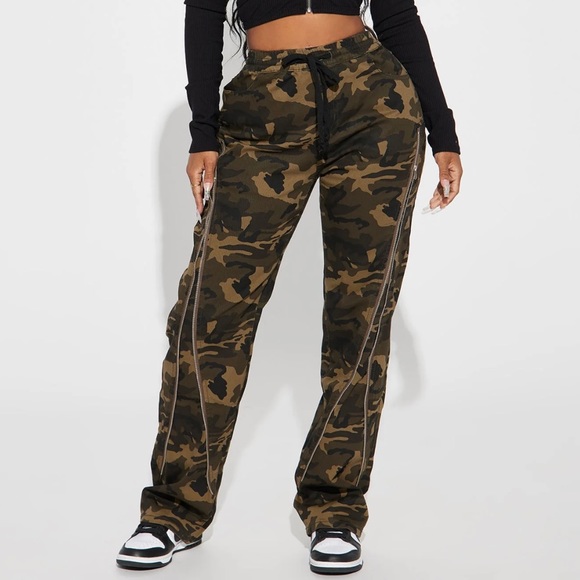 Camo Cargos - Picture 1 of 3